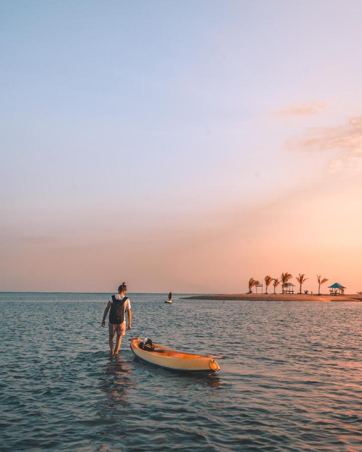 Mangroove Bay Boutique Hostel 반유웨당 외부 사진