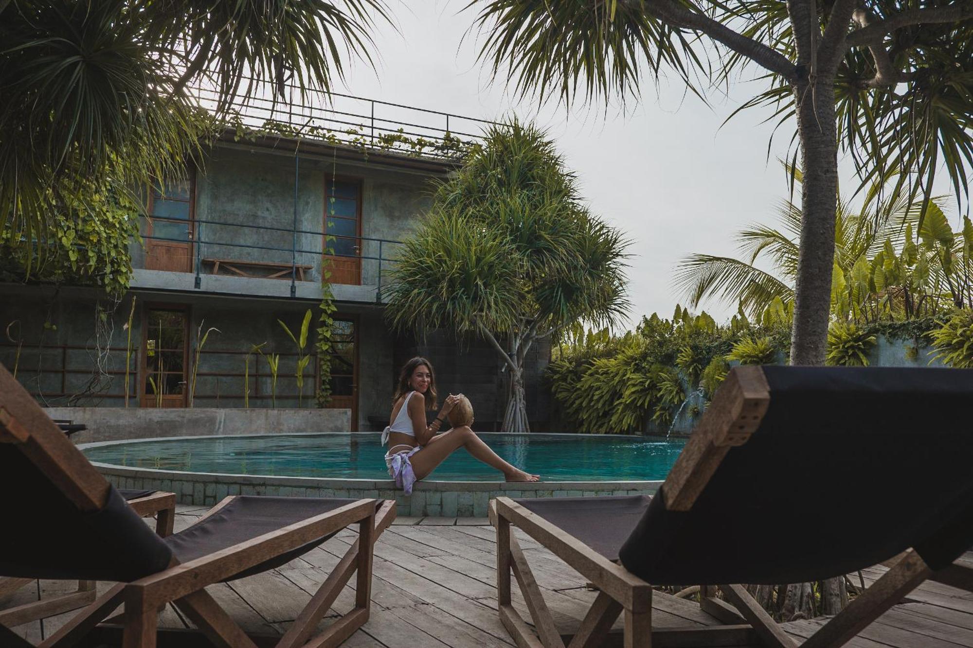 Mangroove Bay Boutique Hostel 반유웨당 외부 사진