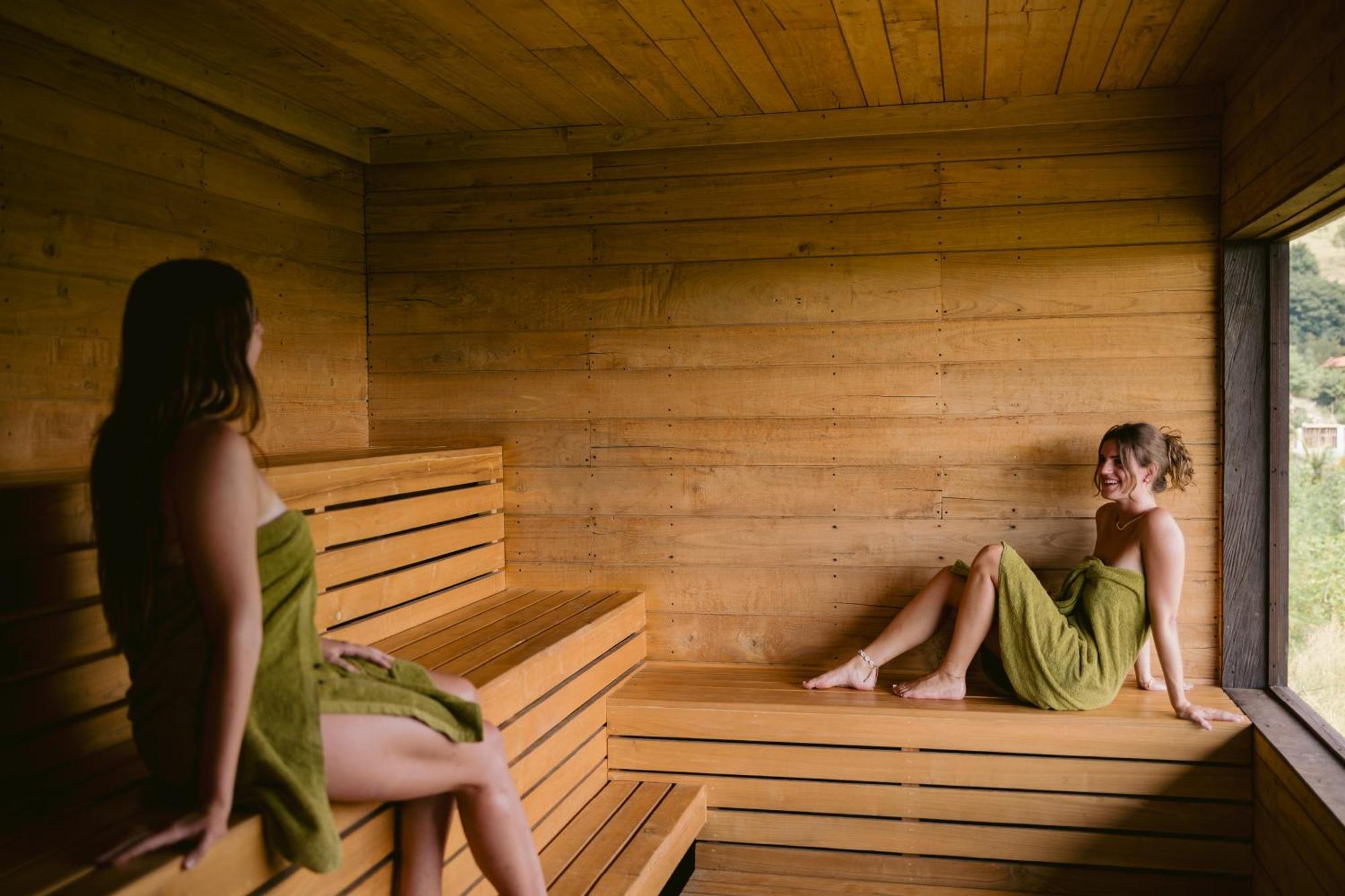 Mangroove Bay Boutique Hostel 반유웨당 외부 사진